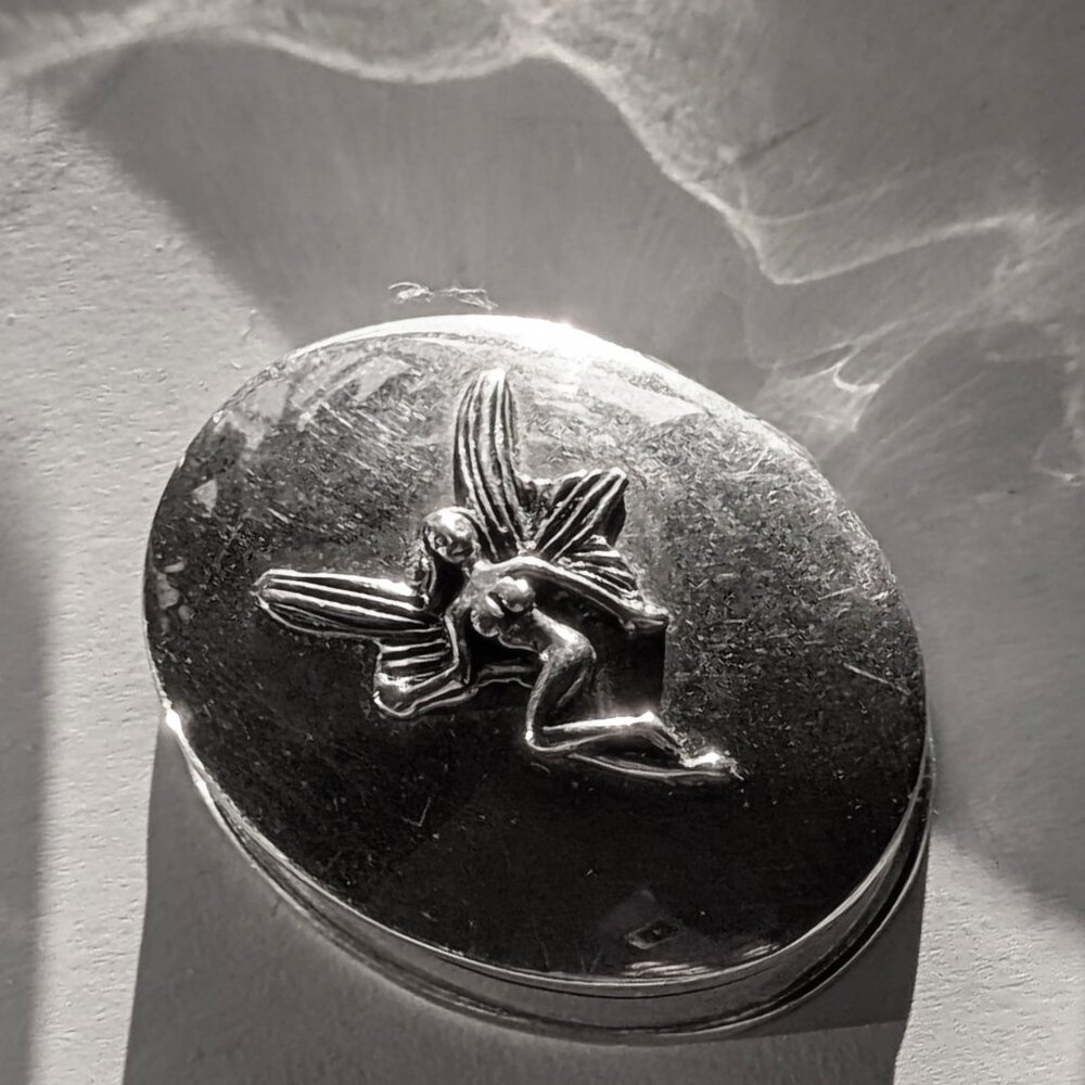 Sterling Silver Fairy pill box or trinket Box - Picture 7 of 14